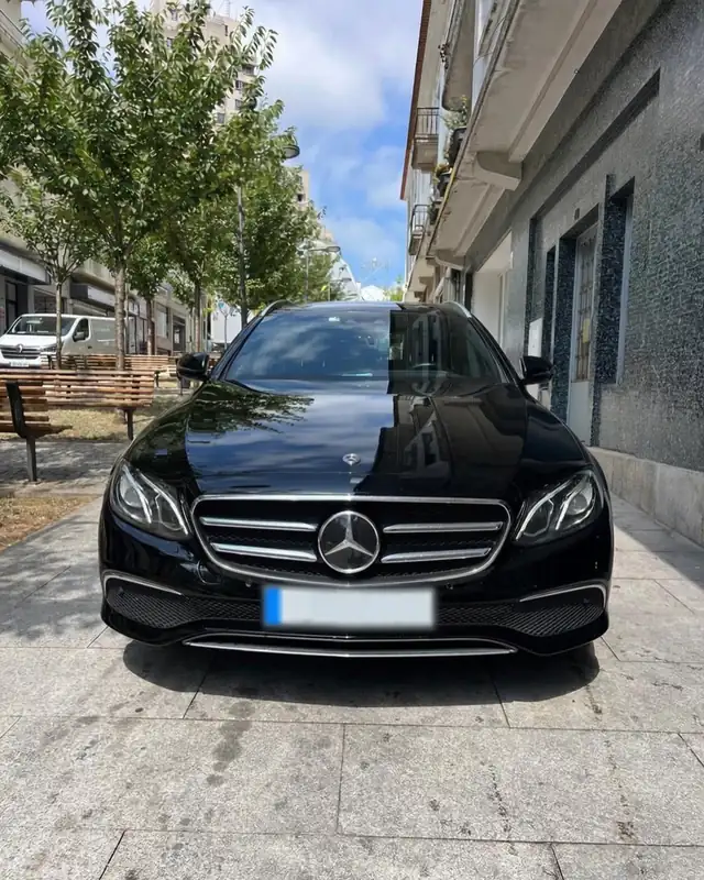 Mercedes Classe E pronto a entregar